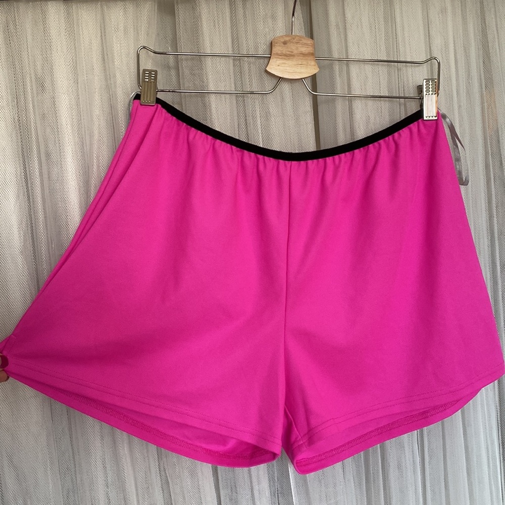 Nivo sports shorts